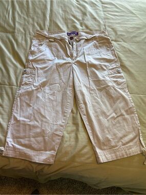 Women’s tan Cargo Capri Pants